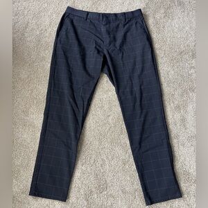 Zara Men's Black Pants with Subtle White Windowpane